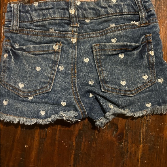 FREESTLE EUC GIRLS BLUE JEAN DENIM HEARTS WHITE SHORTS SUMMER JEANS SIZE 4T - Picture 2 of 5